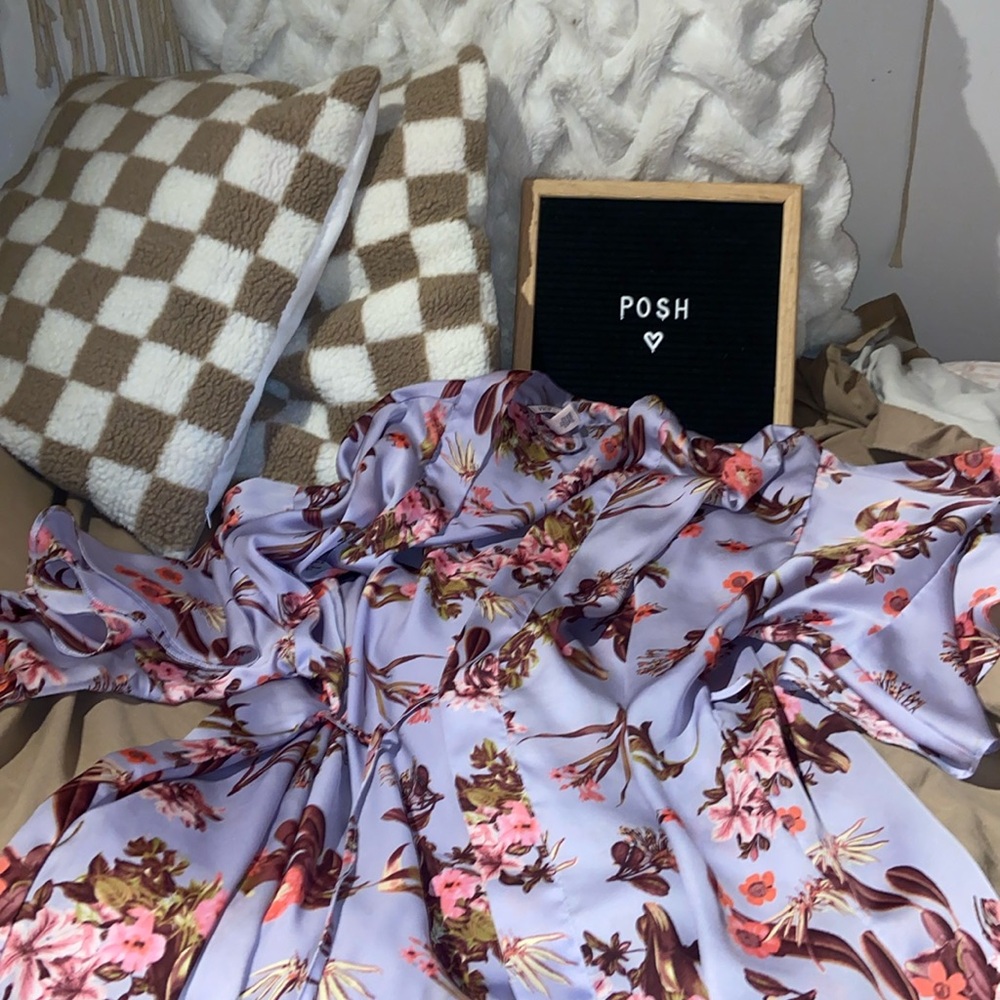 🌺VICTORIAS SECRET SILK ROBE